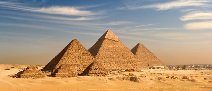 Pyramiderna i Giza är en fantastisk syn